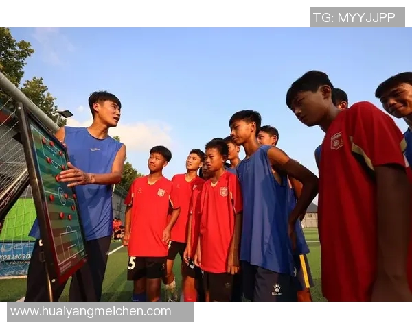 五人制足球场上的拼搏精神与球星励志故事激励着每一个追梦者的奋斗旅程 五人制足球场上的拼搏精神与球星励志故事激励着每一个追梦者的奋斗旅程